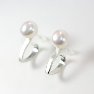 silver淡水パールフープピアス