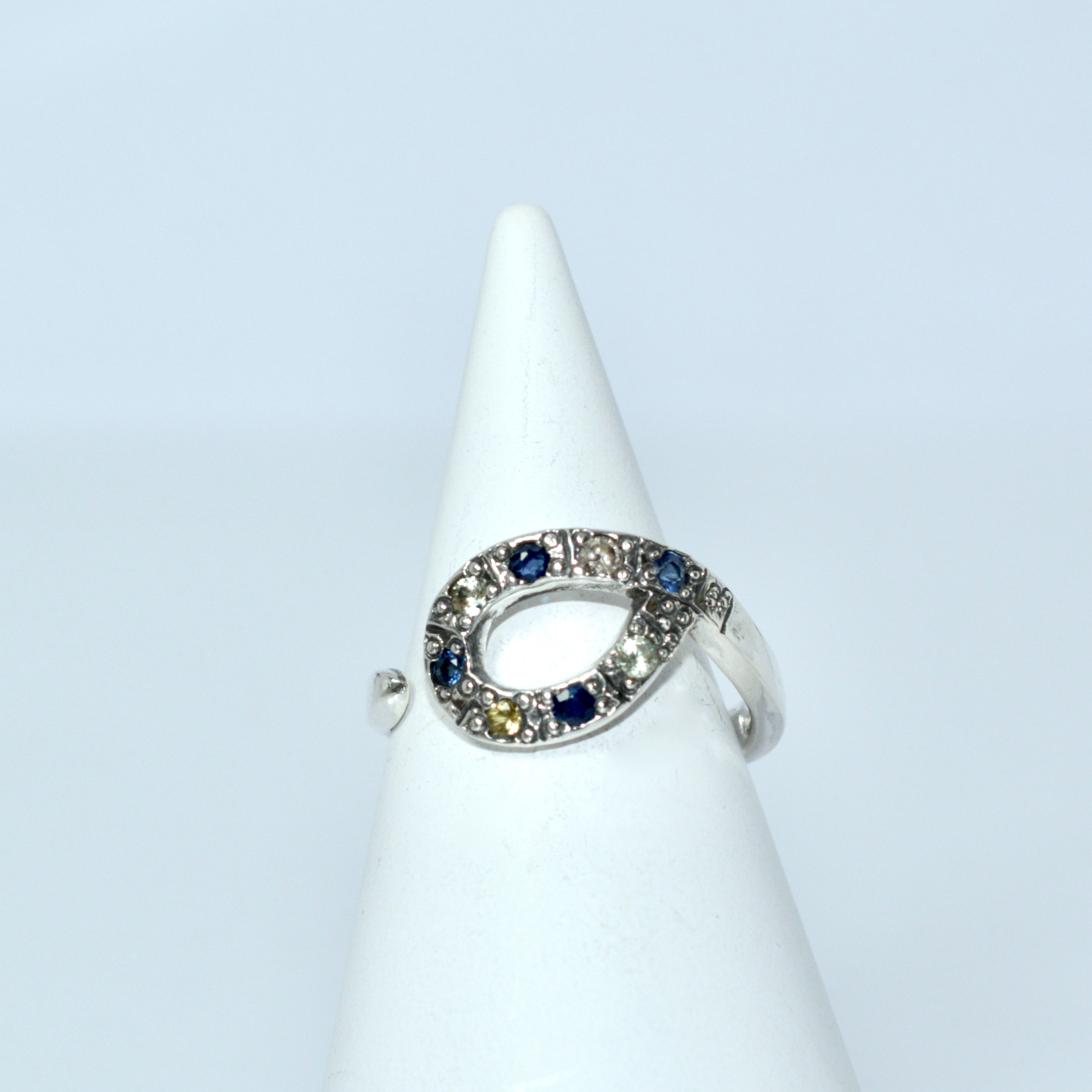 ブルーイエロー